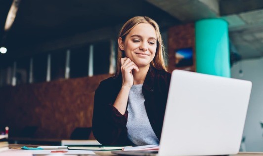 Как цифровизация меняет городские услуги, но офлайн-сервисы остаются важными