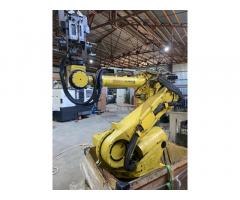 Продаю промышленный робот Fanuc R-2000iC/165F