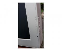Цветной ЭЛТ-монитор с подставкой: SAMTRON (SAMSUNG), модель 78DF