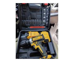 Шуруповерт аккумуляторный DeWALT